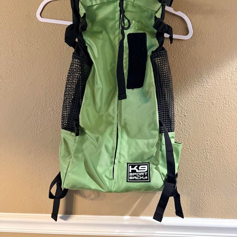 Green Camping-hiking